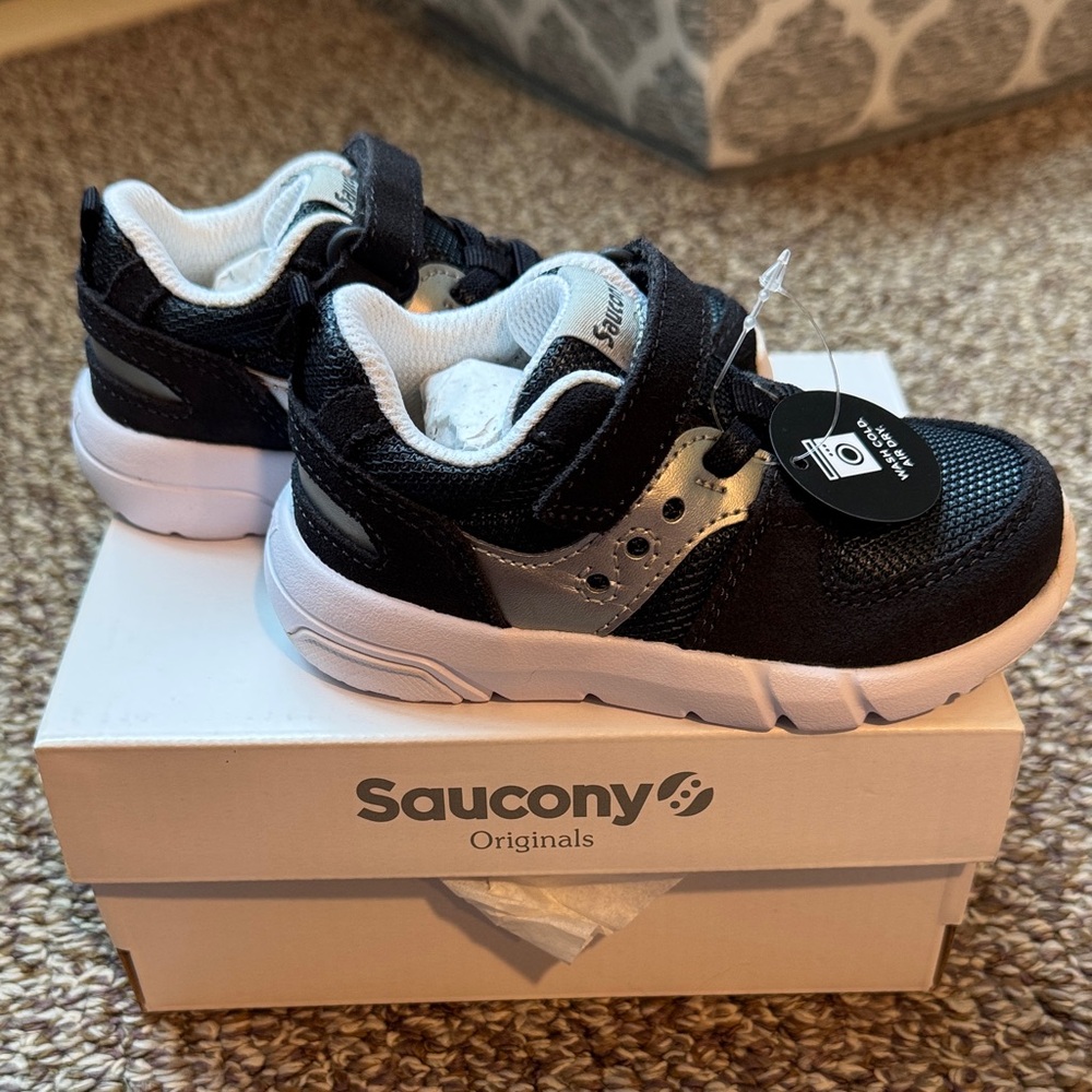 Saucony Navy and Silver Toddler Shoes